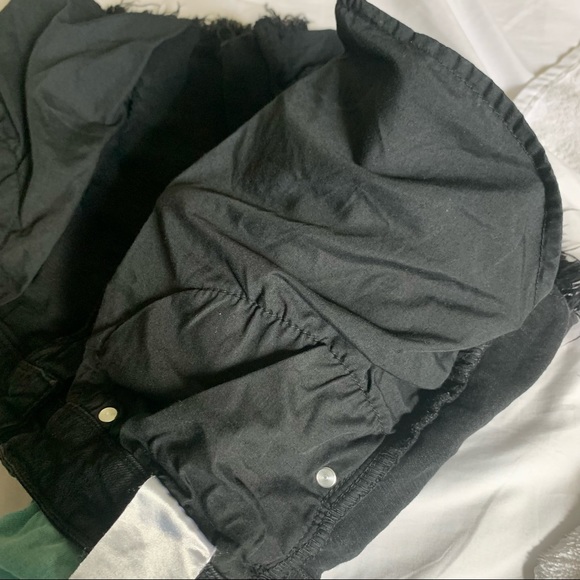 ‼️SOLD‼️ Black denim jean High waist distressed shorts - Picture 6 of 6